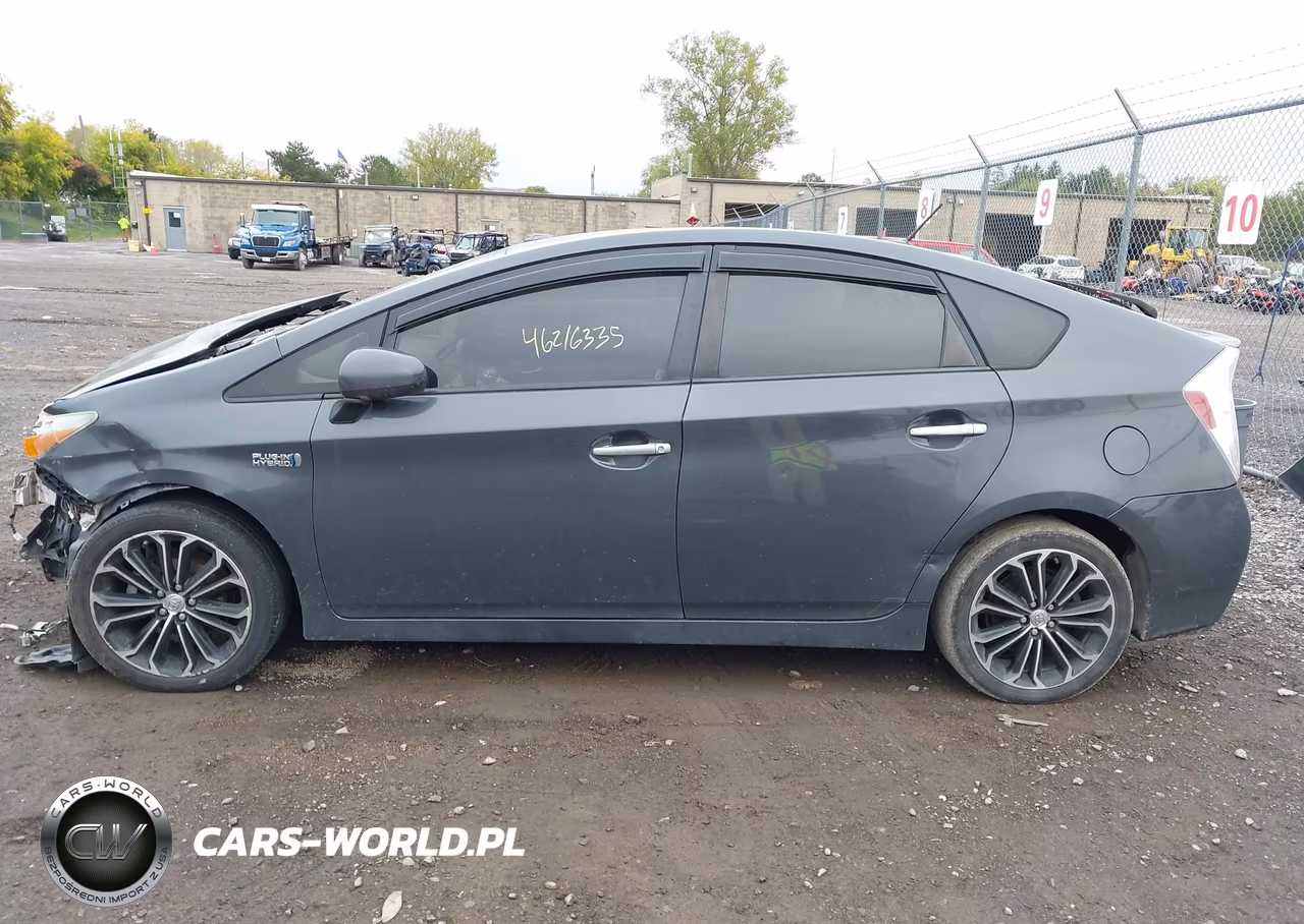 2013 Toyota Prius Plug-In VIN:JTDKN3DP7D3040020 - 14