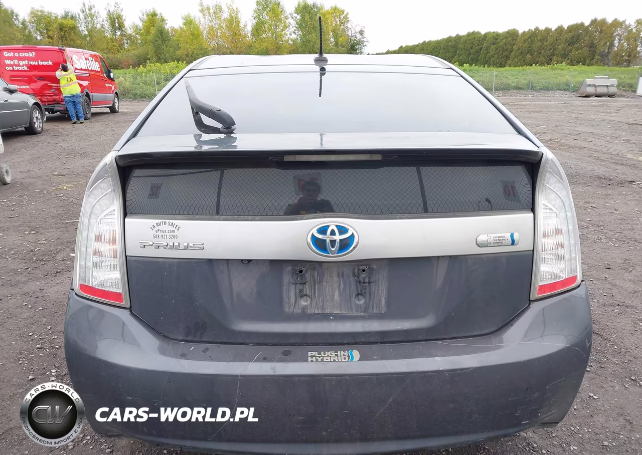 2013 Toyota Prius Plug-In VIN:JTDKN3DP7D3040020 - 16