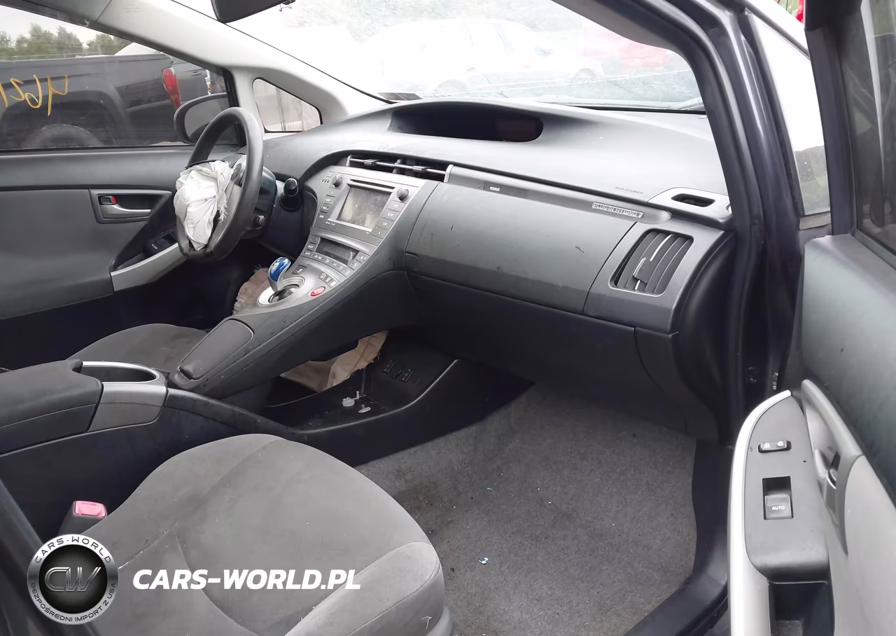 2013 Toyota Prius Plug-In VIN:JTDKN3DP7D3040020 - 5