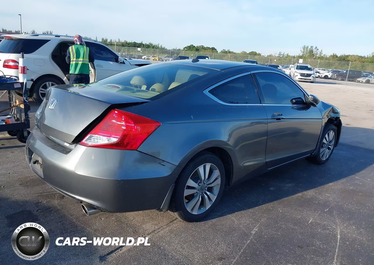 2011 Honda Accord 2.4 Ex-L VIN:1HGCS1B83BA004395 - 4