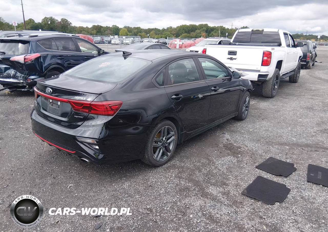 2021 Kia Forte Gt-Line VIN:3KPF34AD4ME279444 - 4
