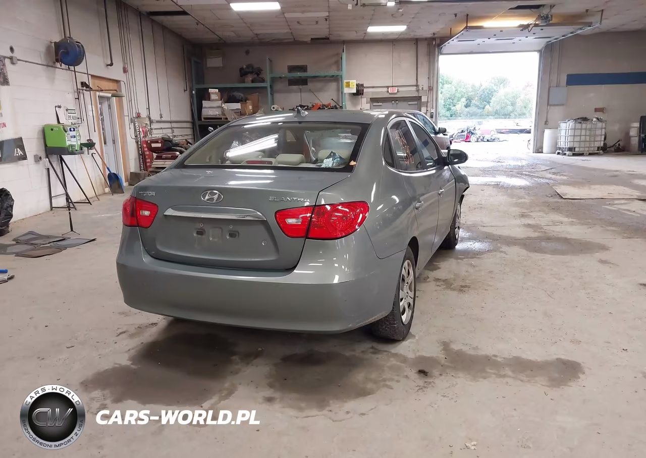 2010 Hyundai Elantra Gls VIN:KMHDU4AD1AU906310 - 4