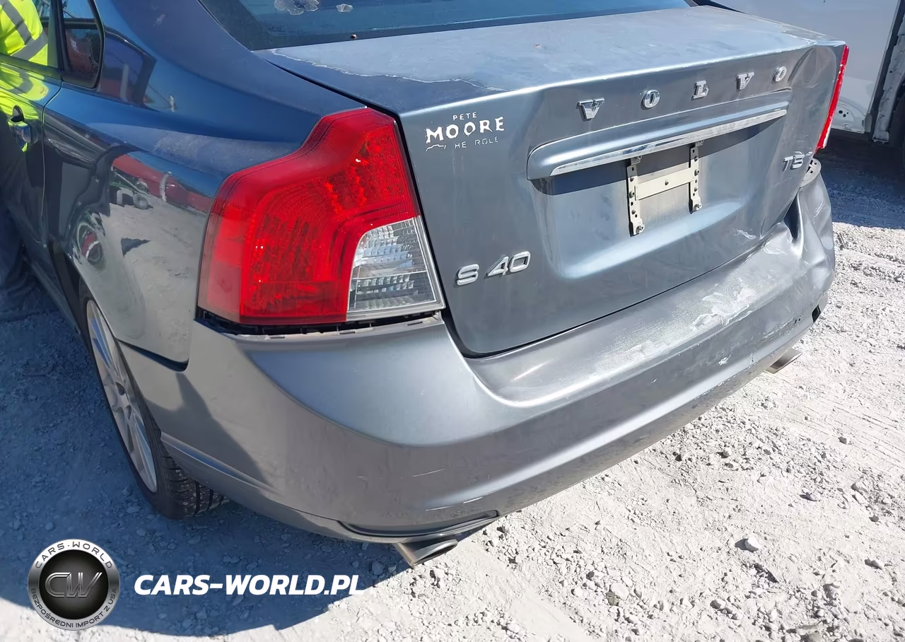2011 Volvo S40 T5-T5 R-Design VIN:YV1672MS3B2534527 - 12