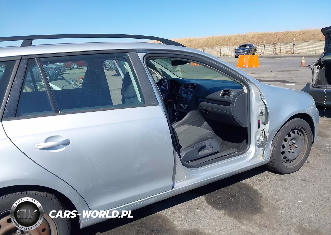 2014 Volkswagen Jetta Sportwagen 2.5L S VIN:3VWPP7AJ7EM609677 - 6