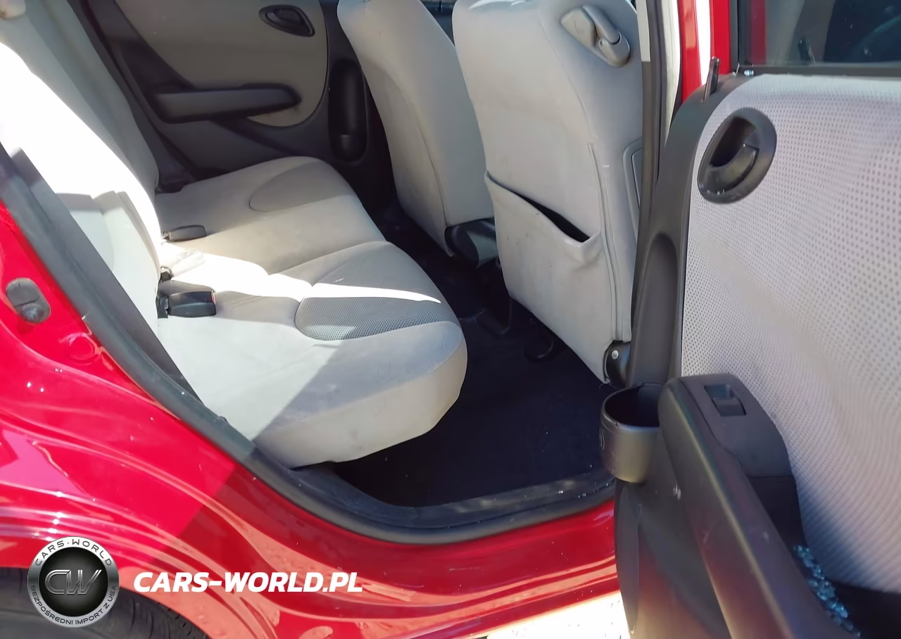 2007 Honda Fit VIN:JHMGD38477S048247 - 8