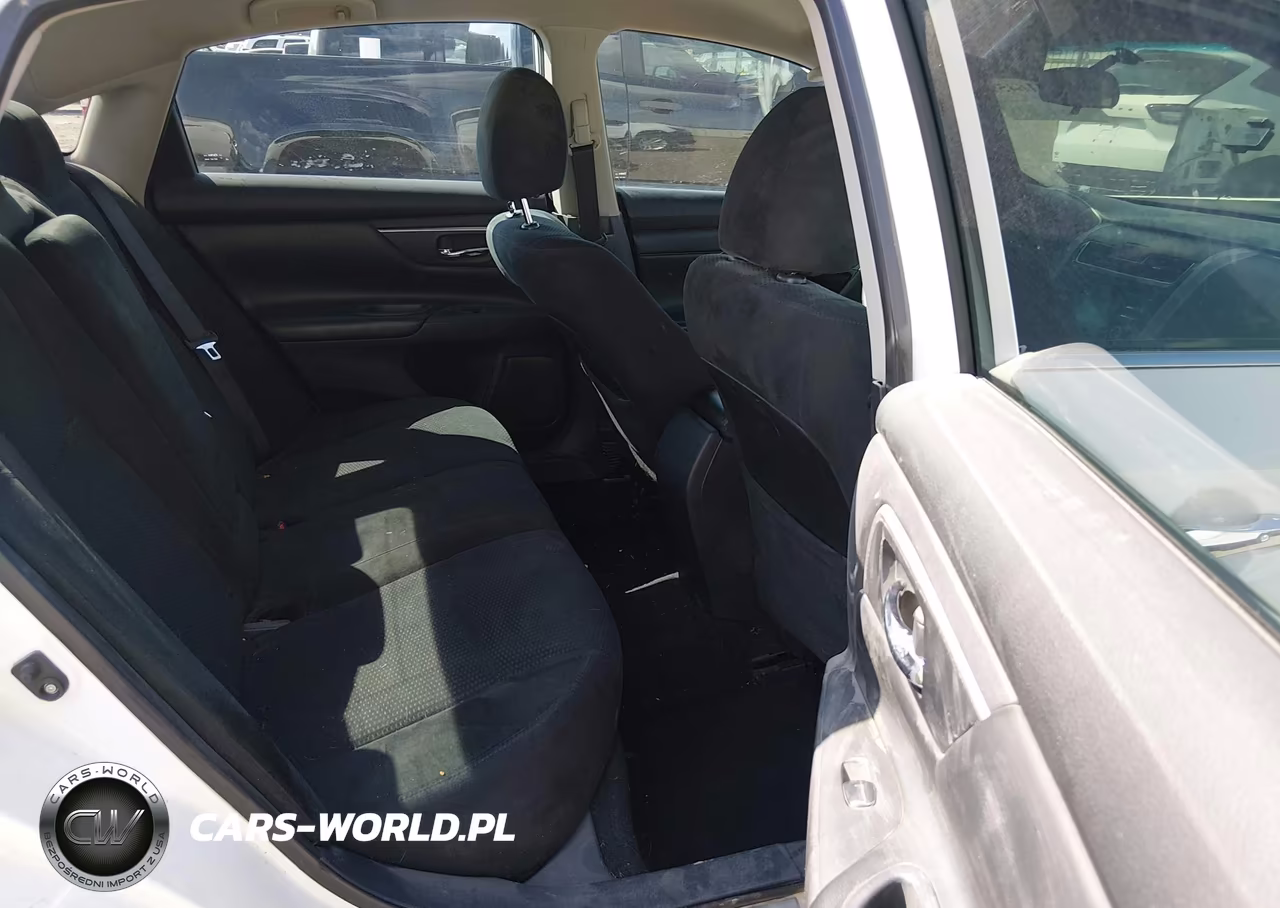 2015 Nissan Altima 2.5 S VIN:1N4AL3AP9FN913589 - 8
