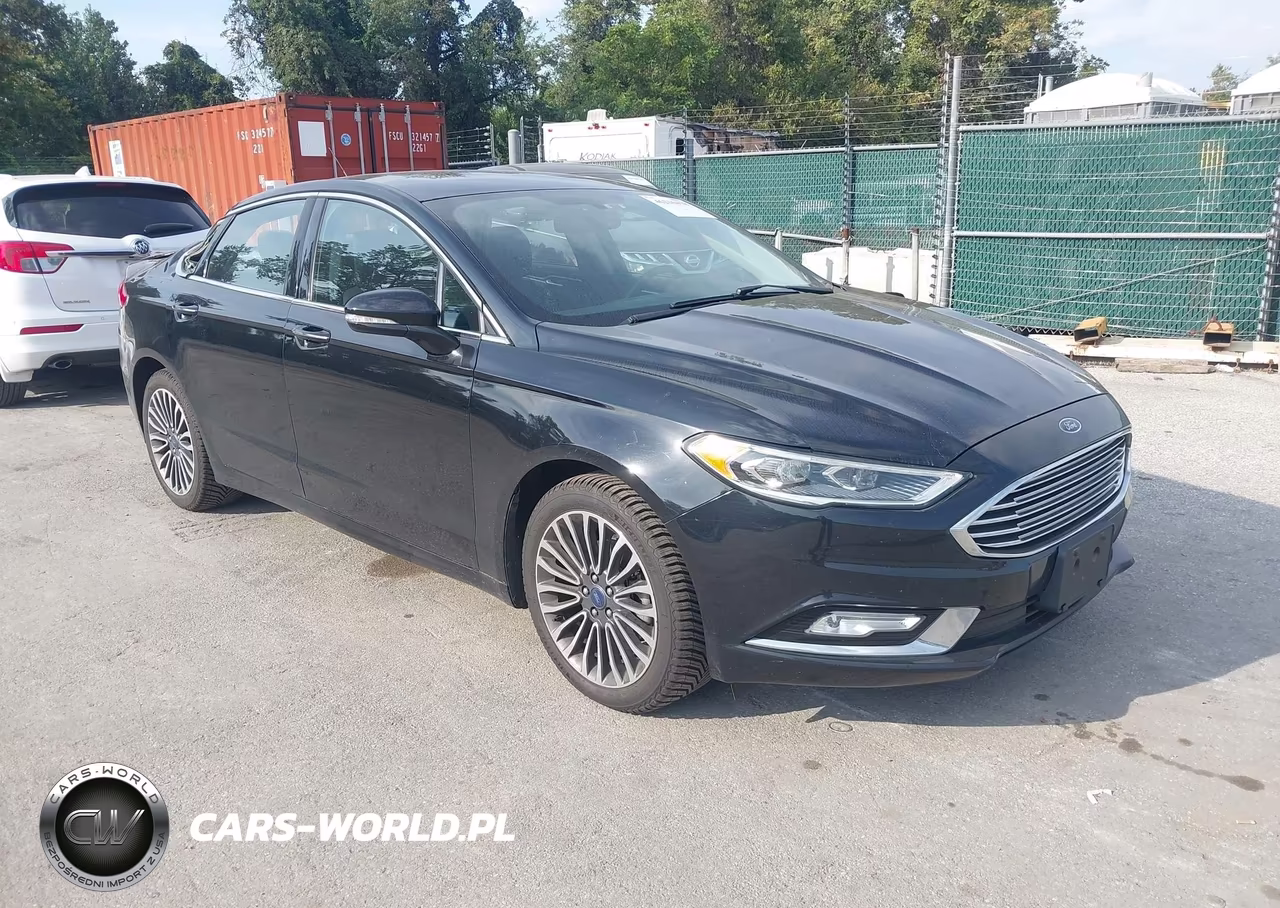 2017 Ford Fusion Titanium – zdjęcie 1 z 18