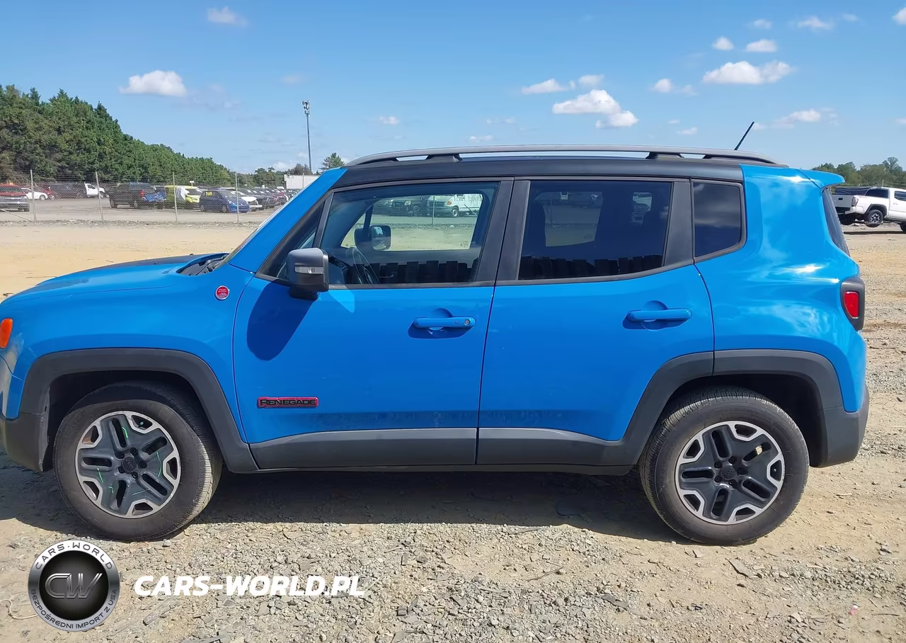 2015 Jeep Renegade Trailhawk VIN:ZACCJBCT3FPB85014 - 14