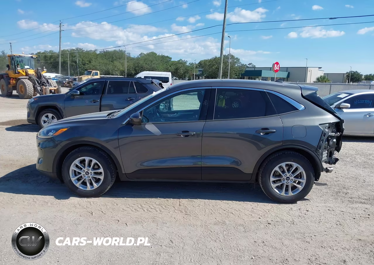 2020 Ford Escape Se VIN:1FMCU0G68LUC16182 - 15