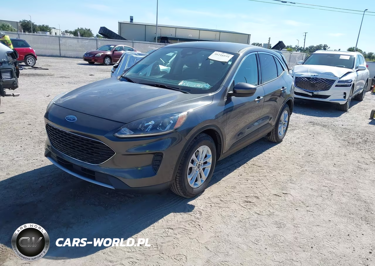 2020 Ford Escape Se VIN:1FMCU0G68LUC16182 - 2