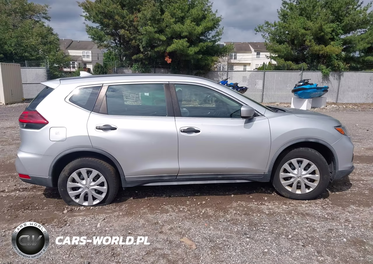 2018 Nissan Rogue S VIN:KNMAT2MV3JP532722 - 13