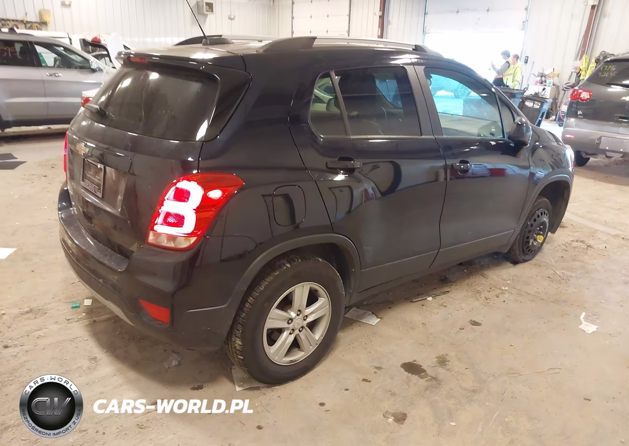 2022 Chevrolet Trax Awd Lt VIN:KL7CJPSM2NB565040 - 4
