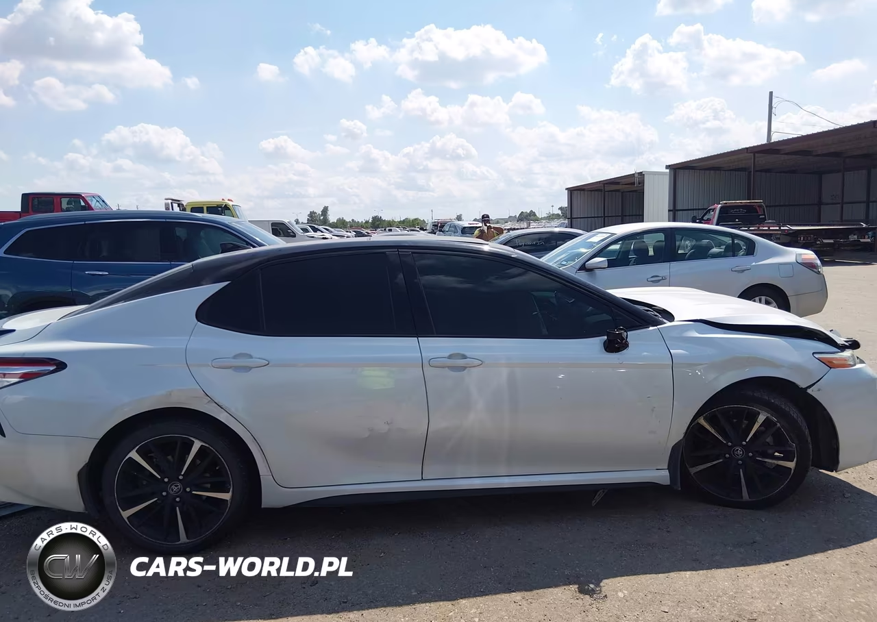2020 Toyota Camry Xse VIN:4T1K61AK8LU306157 - 13