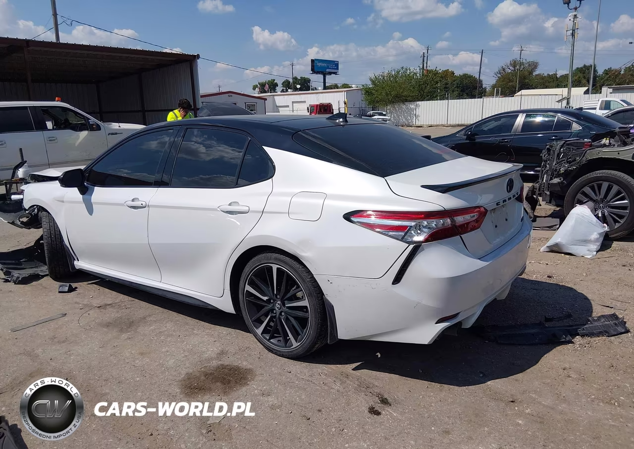 2020 Toyota Camry Xse VIN:4T1K61AK8LU306157 - 3