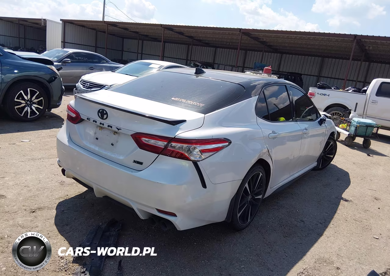 2020 Toyota Camry Xse VIN:4T1K61AK8LU306157 - 4