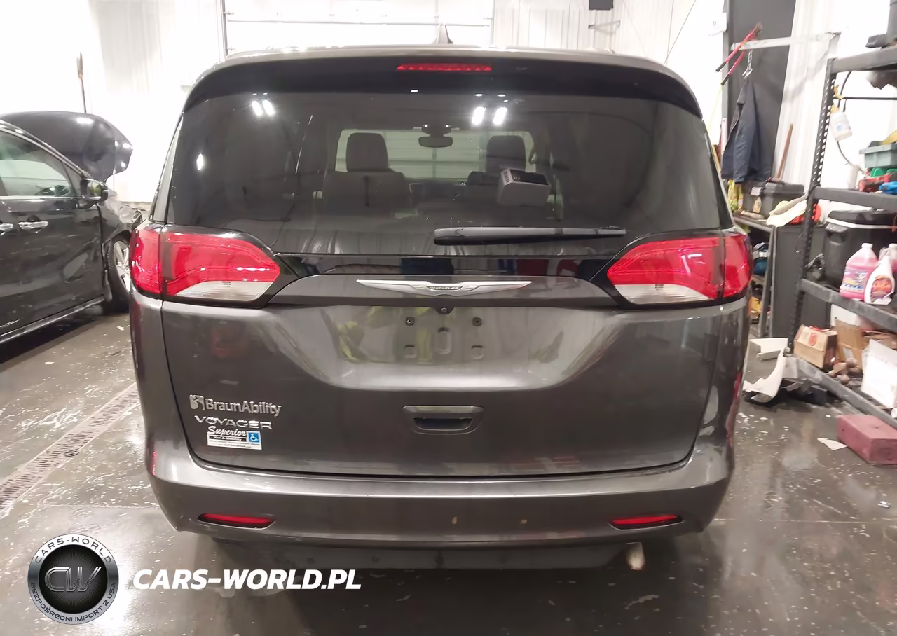 2021 Chrysler Voyager Lxi VIN:2C4RC1DG8MR530658 - 16