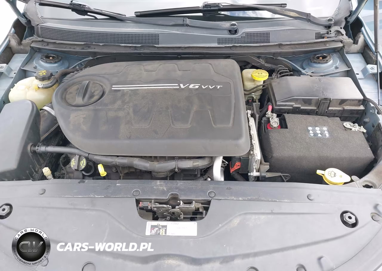 2015 Chrysler 200 S VIN:1C3CCCBG4FN622245 - 10