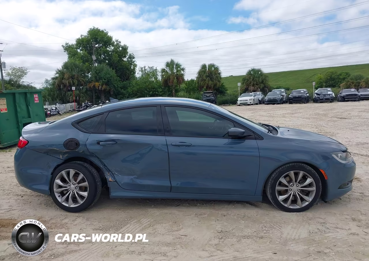 2015 Chrysler 200 S VIN:1C3CCCBG4FN622245 - 13