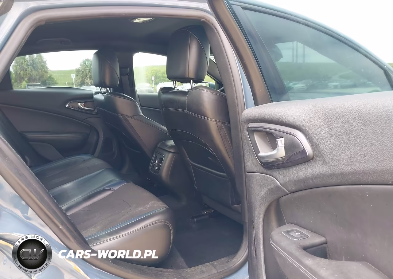2015 Chrysler 200 S VIN:1C3CCCBG4FN622245 - 8
