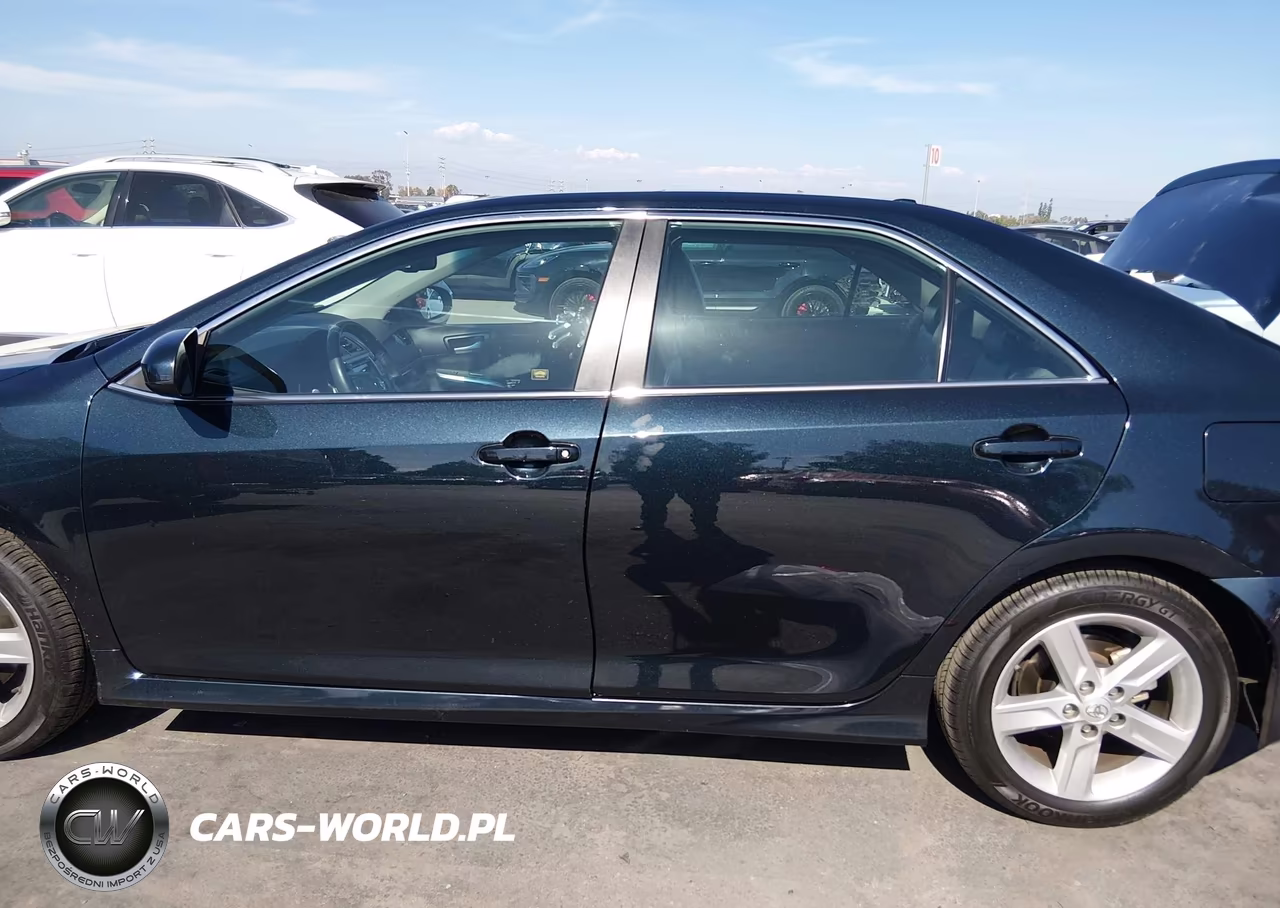 2014 Toyota Camry Se VIN:4T1BF1FK4EU773913 - 13