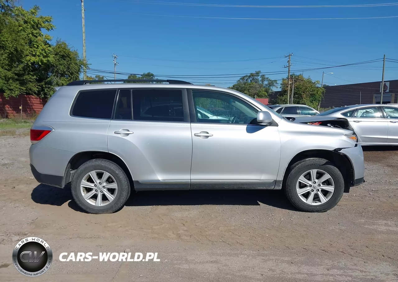2013 Toyota Highlander Base Plus V6 VIN:5TDBK3EH1DS238994 - 13