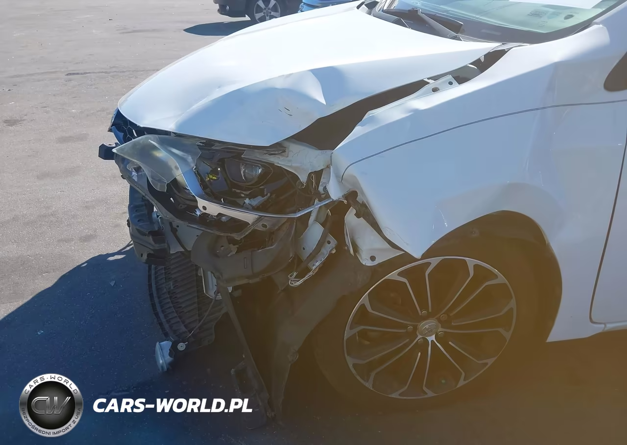 2016 Toyota Corolla S Plus VIN:2T1BURHE6GC703085 - 17