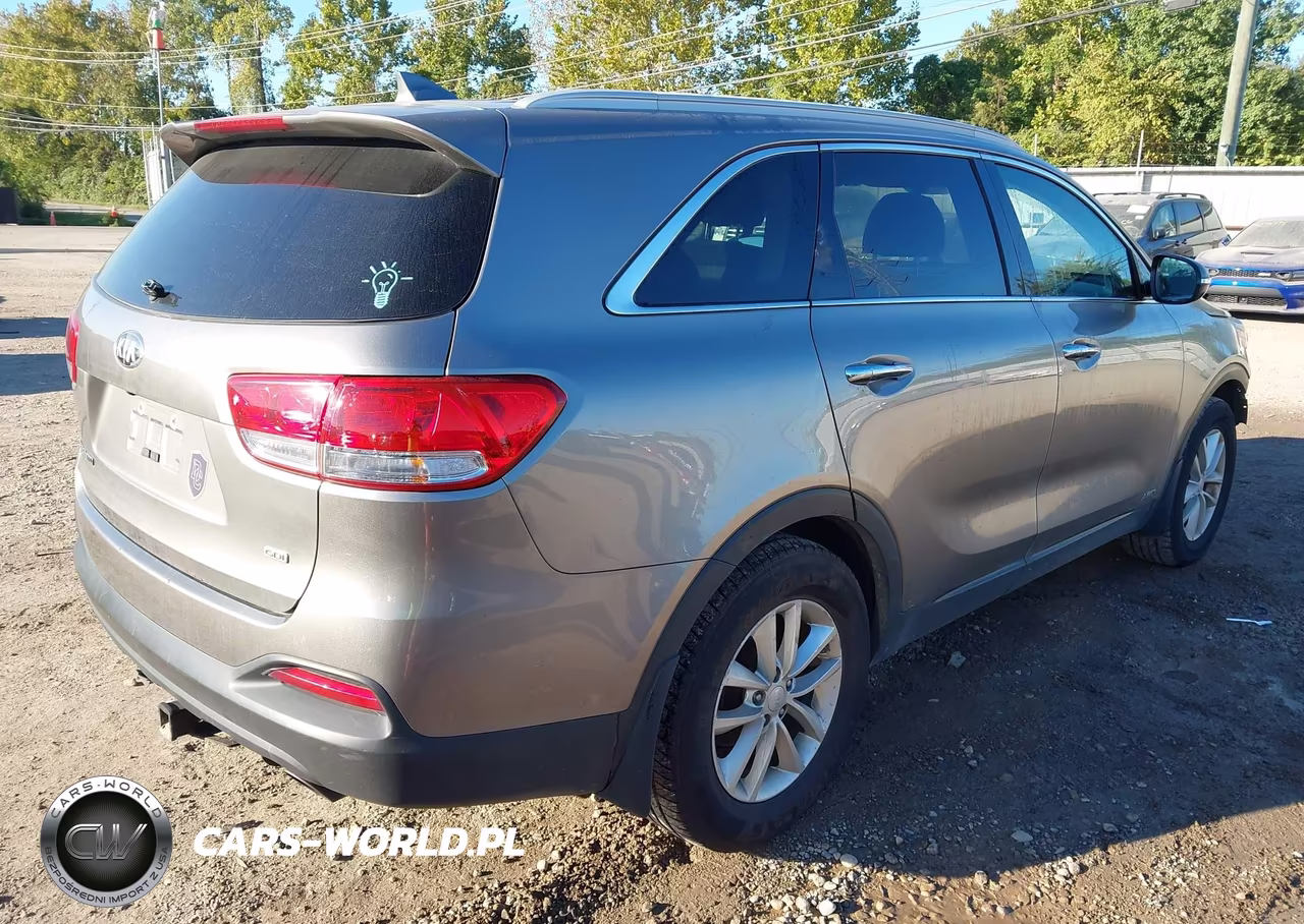 2018 Kia Sorento 2.4L Lx VIN:5XYPGDA33JG431938 - 4