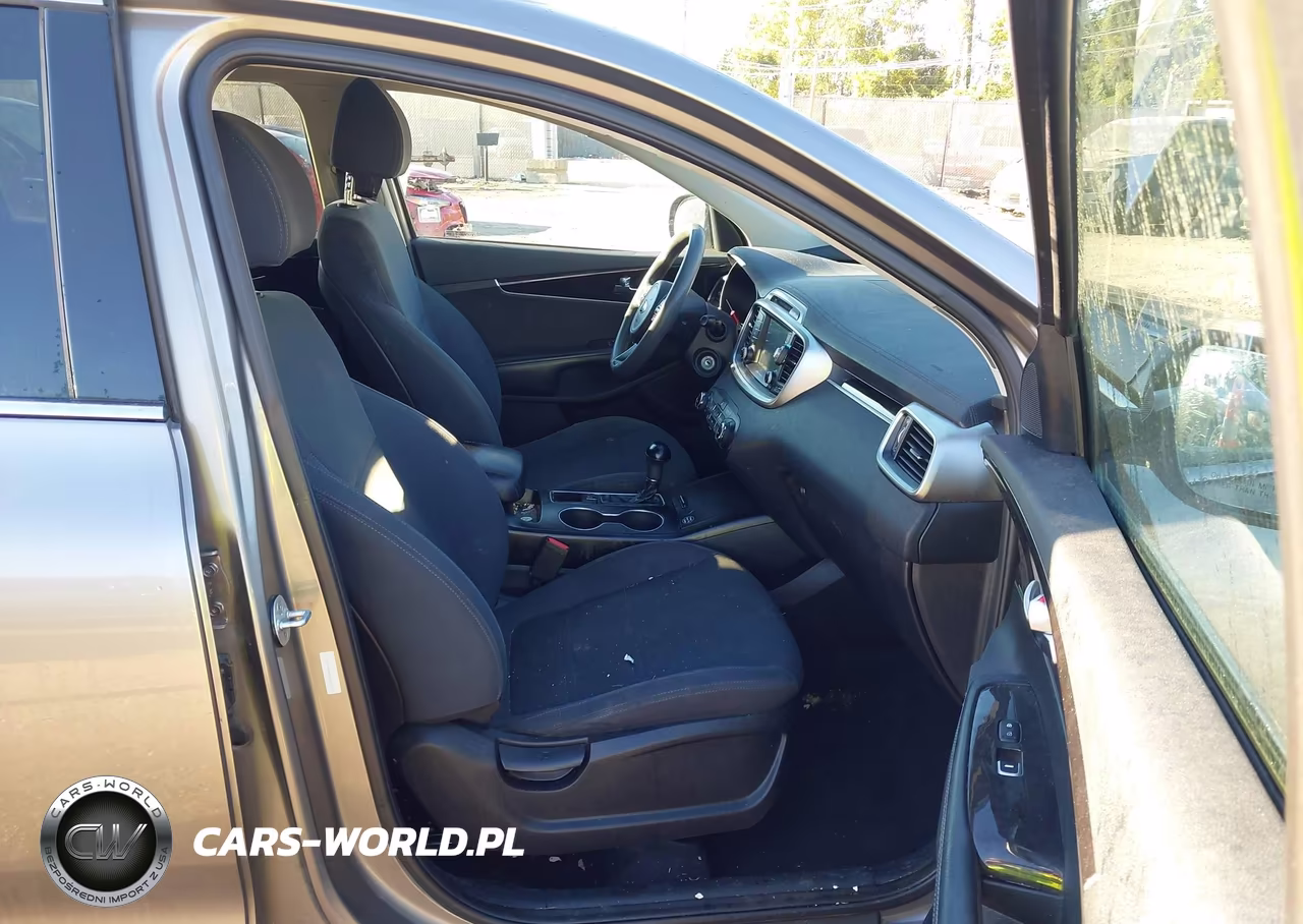 2018 Kia Sorento 2.4L Lx VIN:5XYPGDA33JG431938 - 5