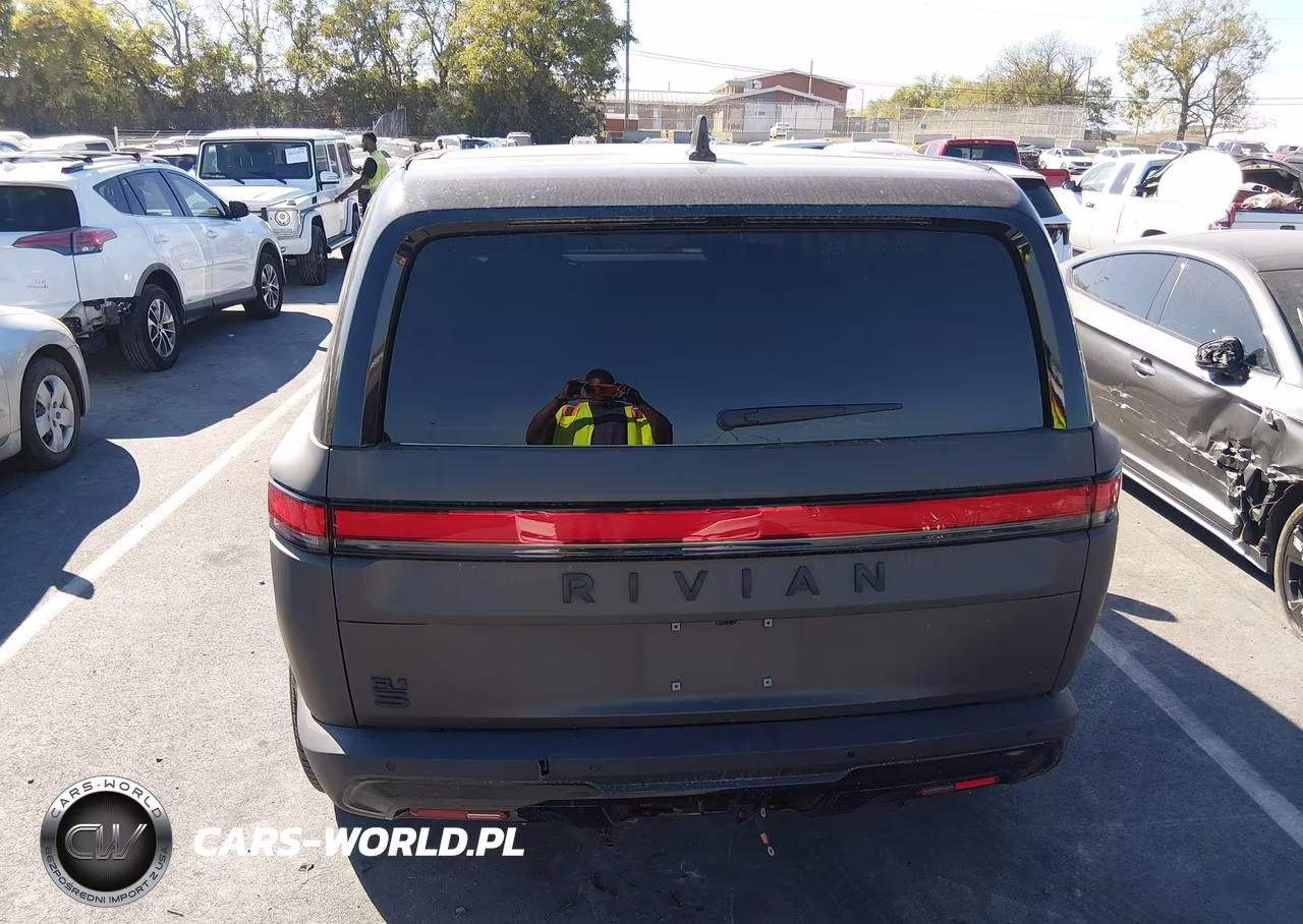 2024 Rivian R1S Adventure Quad Motor Large Pack VIN:7PDSGABA6RN043072 - 17