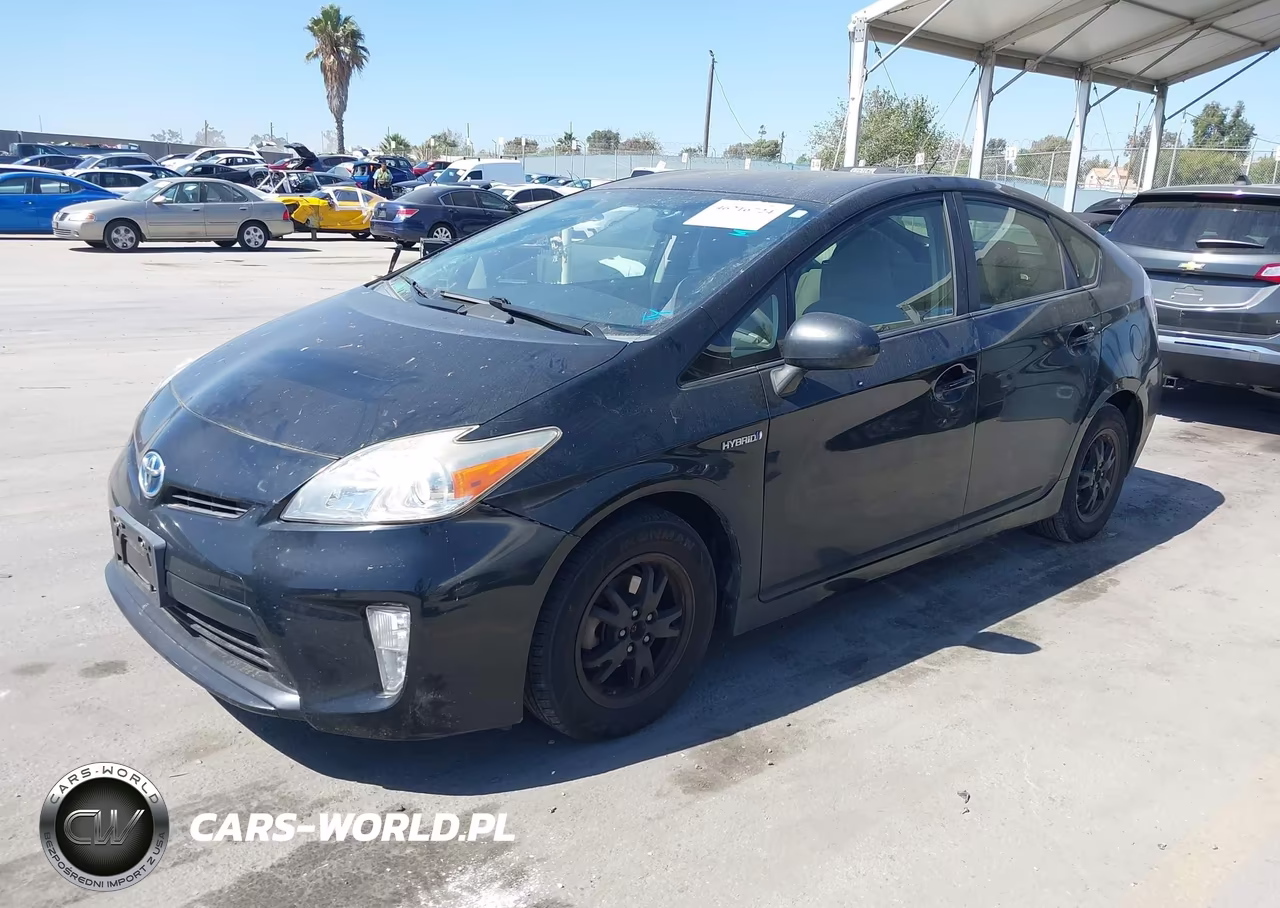 2015 Toyota Prius Two VIN:JTDKN3DU3F0482769 - 2