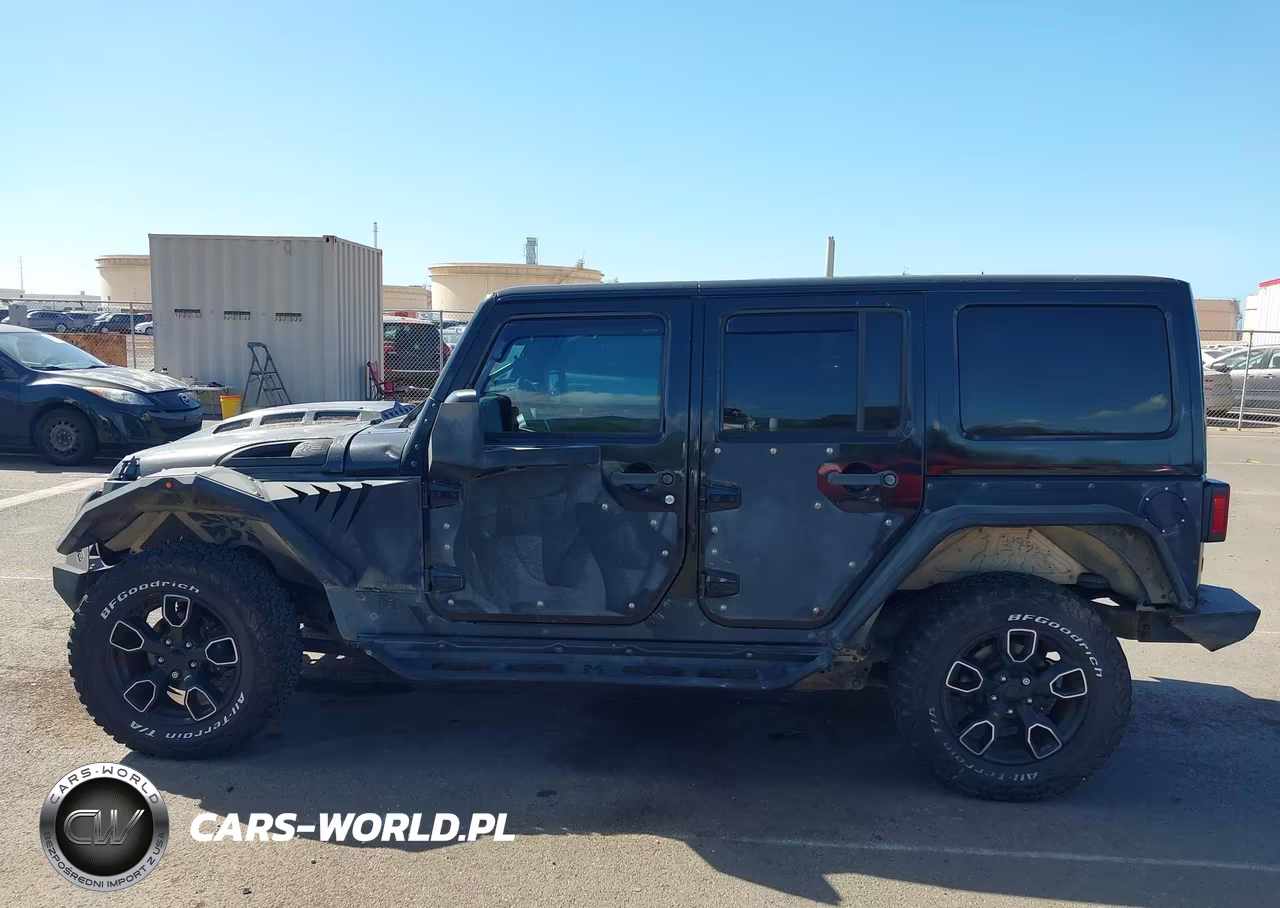 2017 Jeep Wrangler Unlimited Smoky Mountain 4X4 VIN:1C4BJWEG6HL706110 - 14