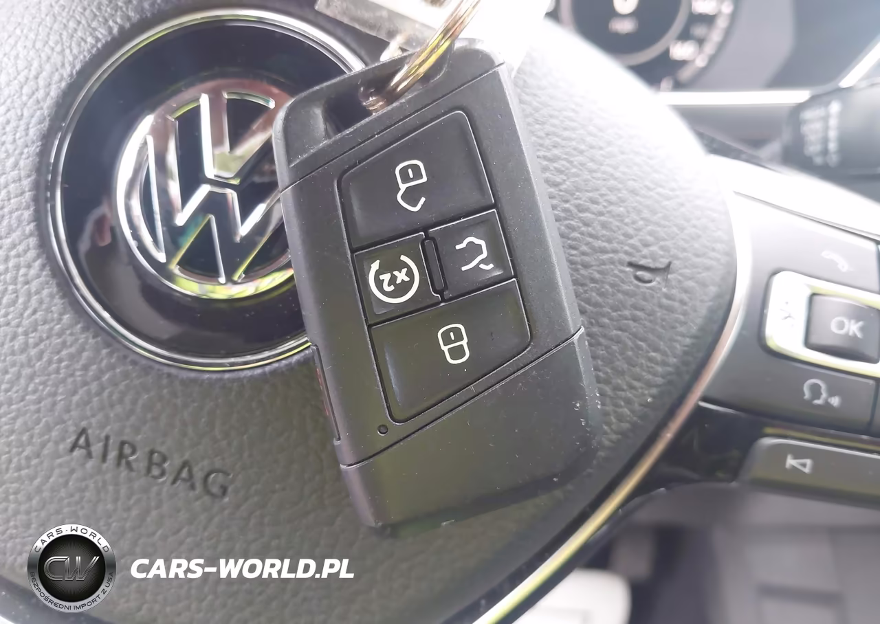 2018 Volkswagen Tiguan 2.0T Sel Premium VIN:3VV4B7AX1JM153485 - 11