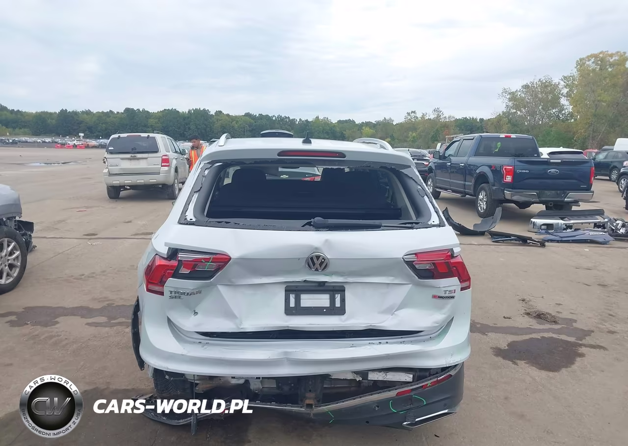 2018 Volkswagen Tiguan 2.0T Sel Premium VIN:3VV4B7AX1JM153485 - 16