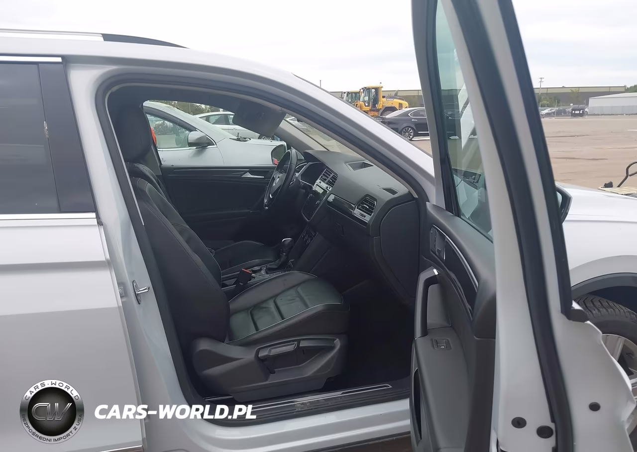 2018 Volkswagen Tiguan 2.0T Sel Premium VIN:3VV4B7AX1JM153485 - 5