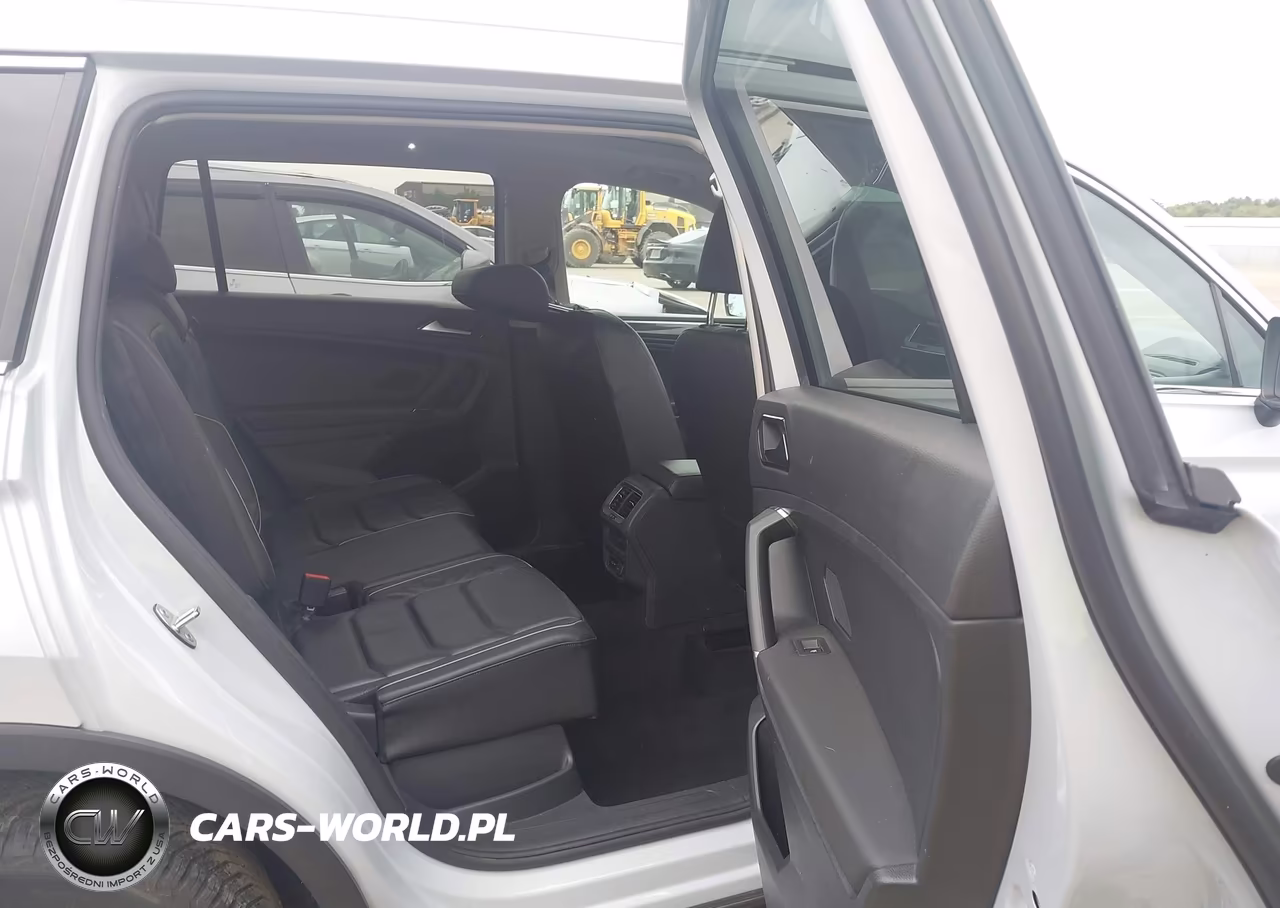 2018 Volkswagen Tiguan 2.0T Sel Premium VIN:3VV4B7AX1JM153485 - 8