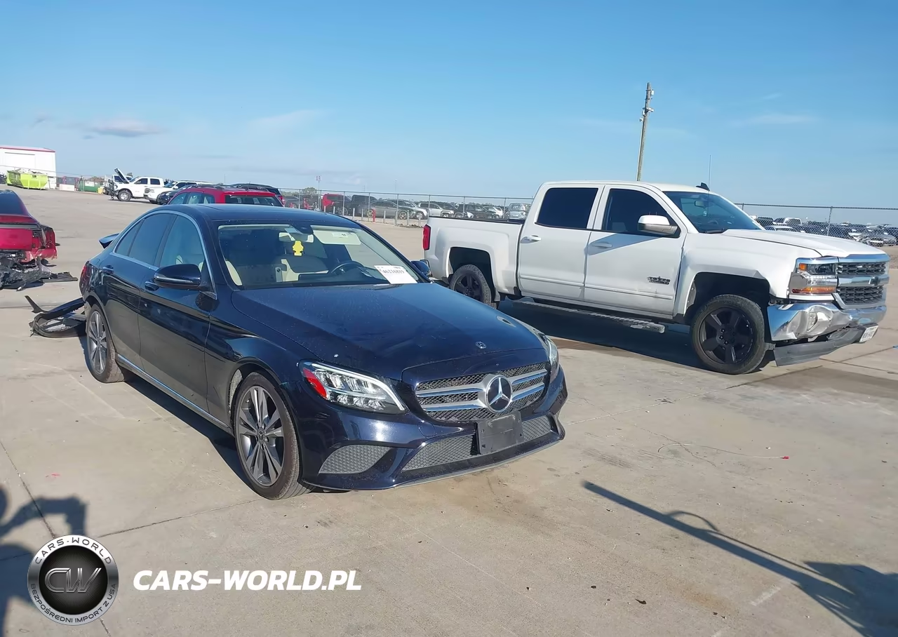 2019 Mercedes-Benz C 300