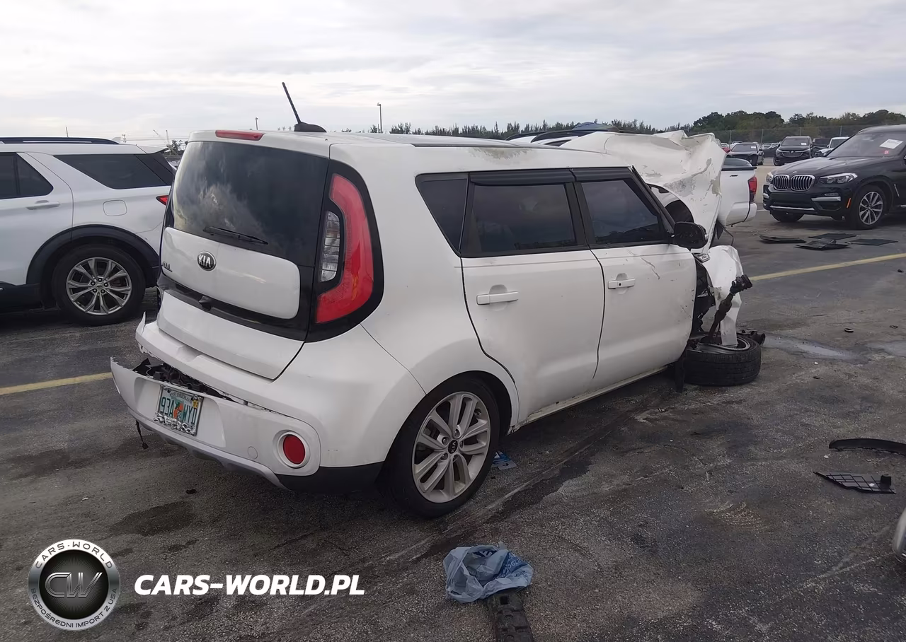 2017 Kia Soul + VIN:KNDJP3A53H7481909 - 4