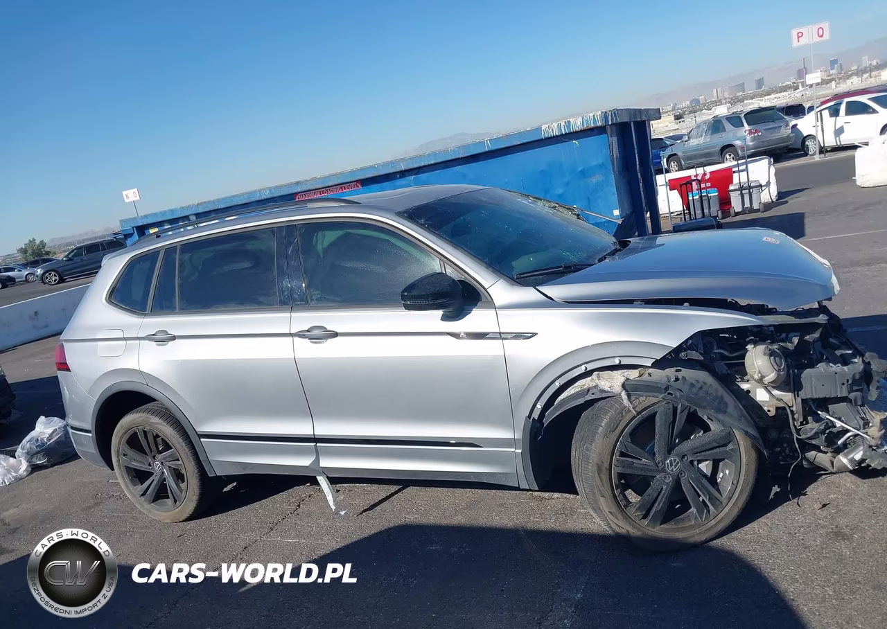 2023 Volkswagen Tiguan 2.0T Se R-Line Black VIN:3VVCB7AX0PM059313 - 14