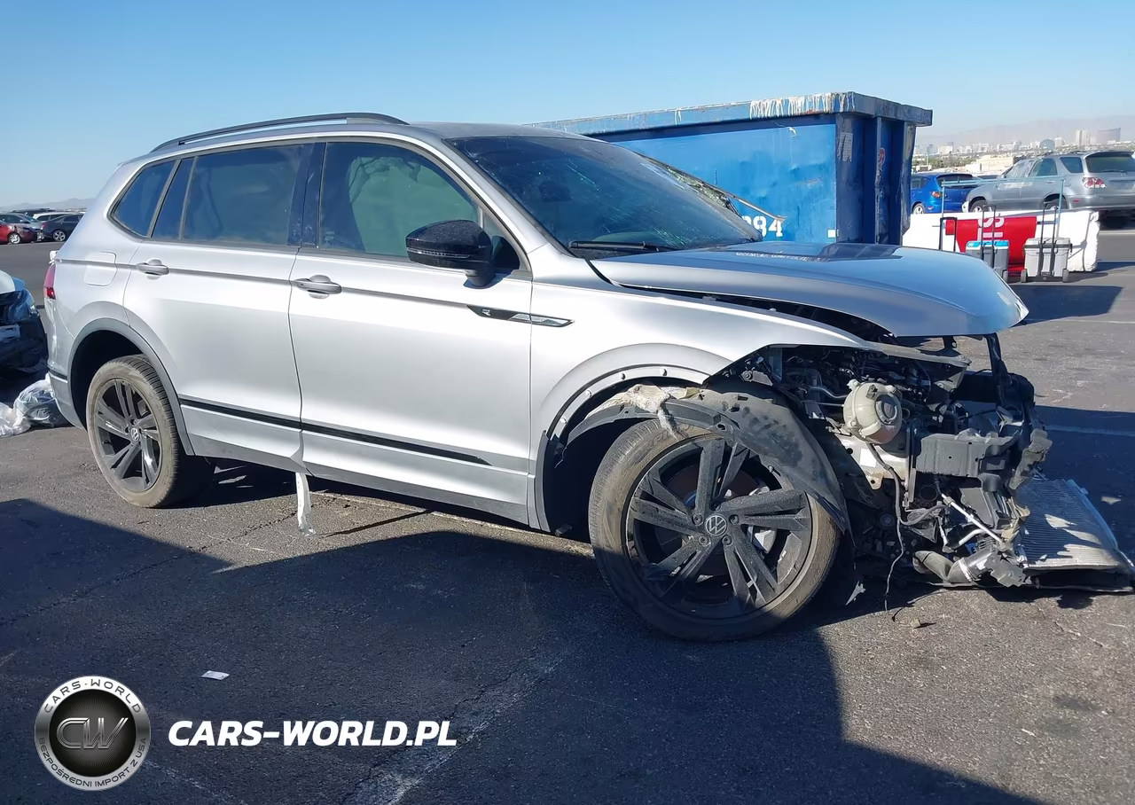 2023 Volkswagen Tiguan 2.0T Se R-Line Black VIN:3VVCB7AX0PM059313 - 19
