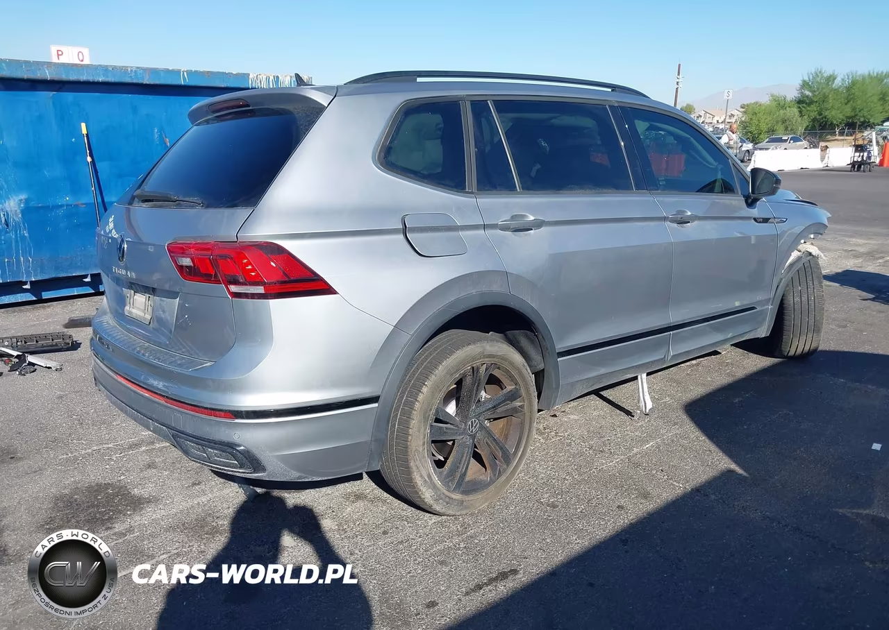 2023 Volkswagen Tiguan 2.0T Se R-Line Black VIN:3VVCB7AX0PM059313 - 4