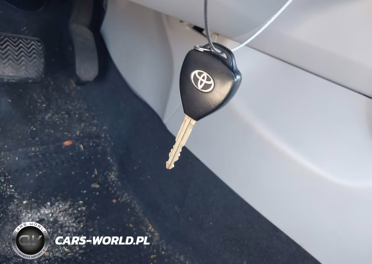 2013 Toyota Corolla Le VIN:5YFBU4EE3DP203811 - 11