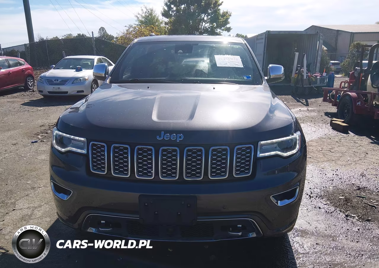 2018 Jeep Grand Cherokee Overland 4X4 VIN:1C4RJFCG1JC267468 - 12