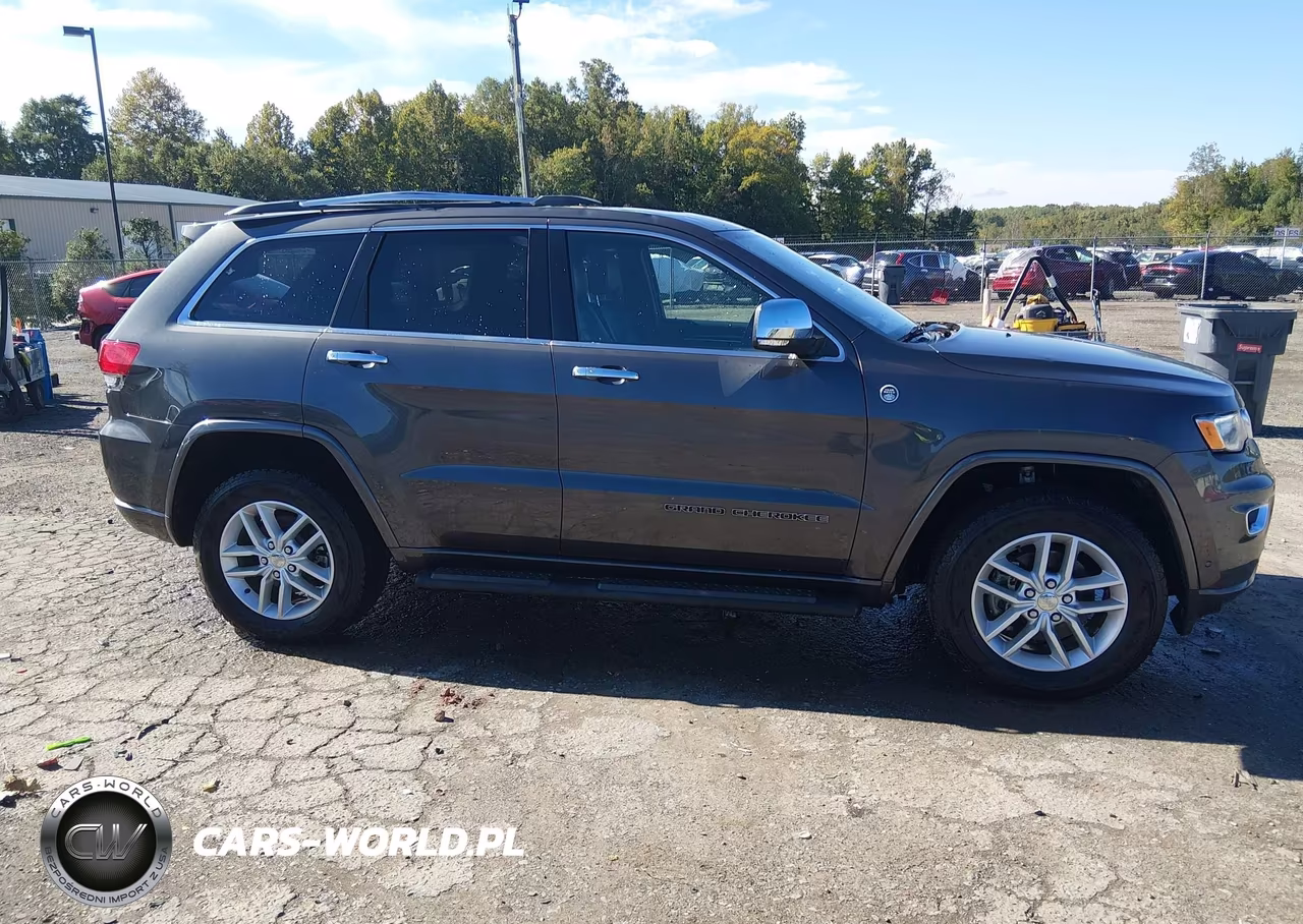 2018 Jeep Grand Cherokee Overland 4X4 VIN:1C4RJFCG1JC267468 - 13