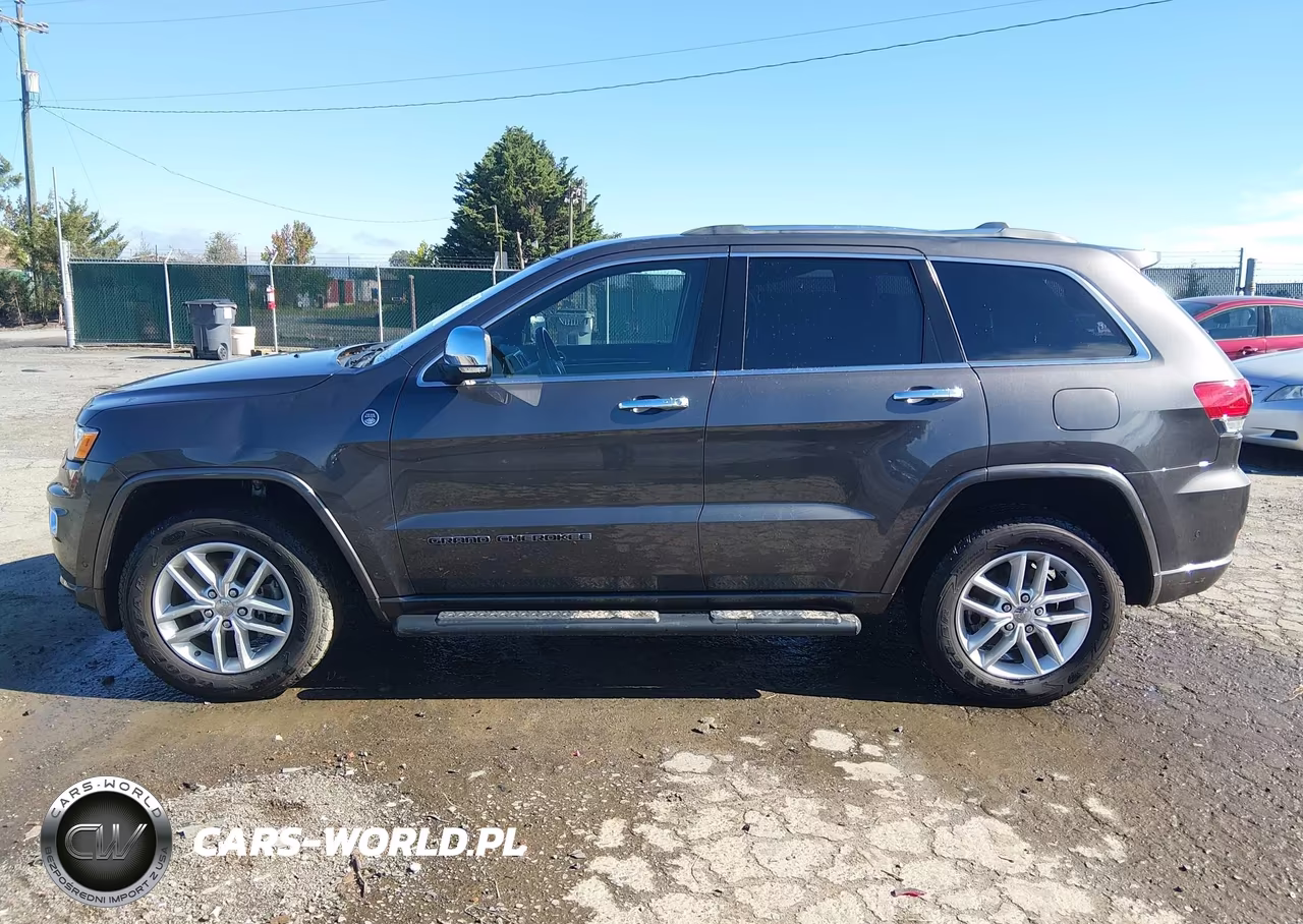 2018 Jeep Grand Cherokee Overland 4X4 VIN:1C4RJFCG1JC267468 - 14