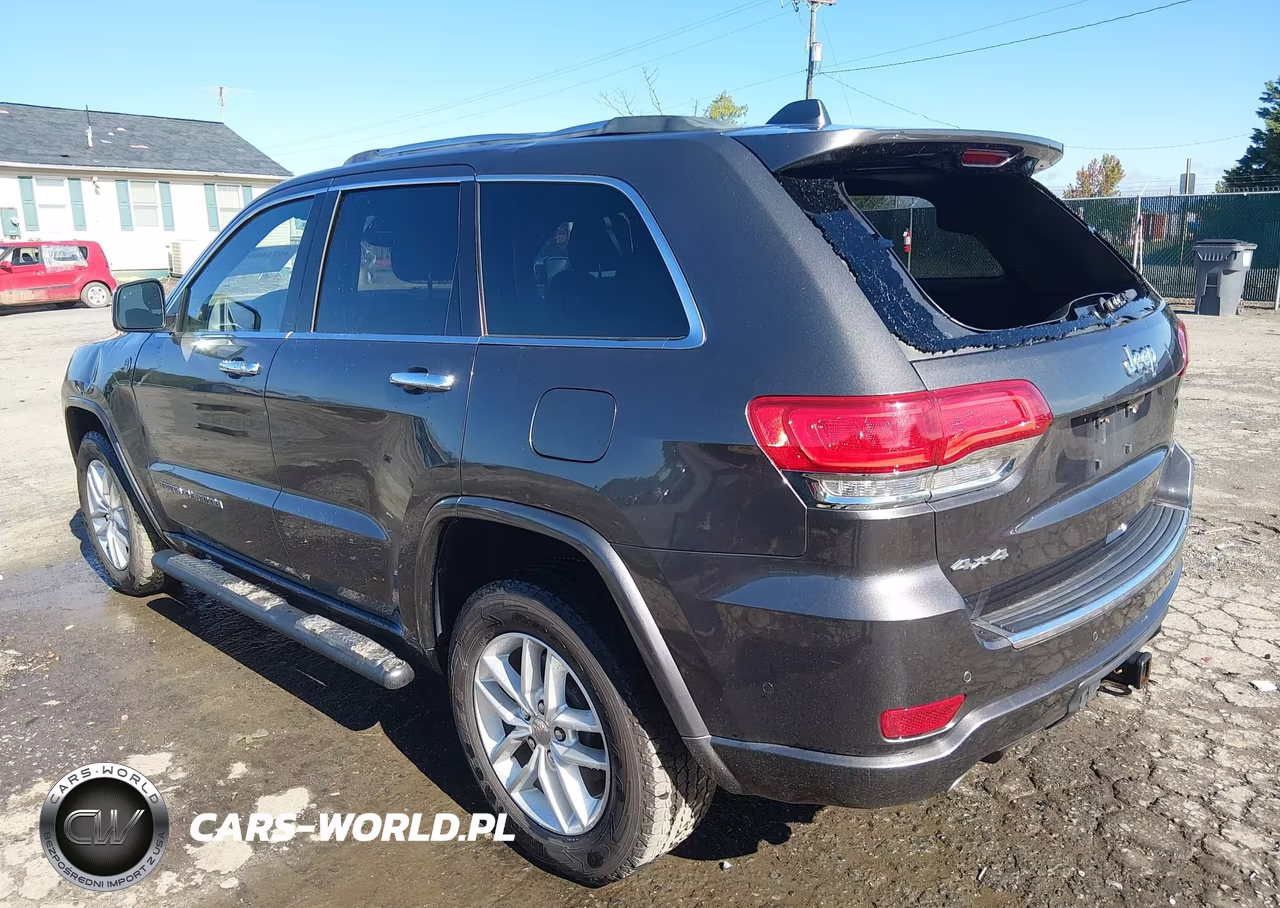 2018 Jeep Grand Cherokee Overland 4X4 VIN:1C4RJFCG1JC267468 - 3