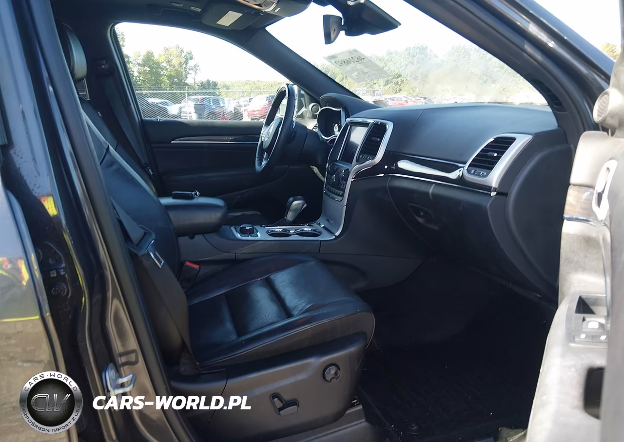 2018 Jeep Grand Cherokee Overland 4X4 VIN:1C4RJFCG1JC267468 - 5