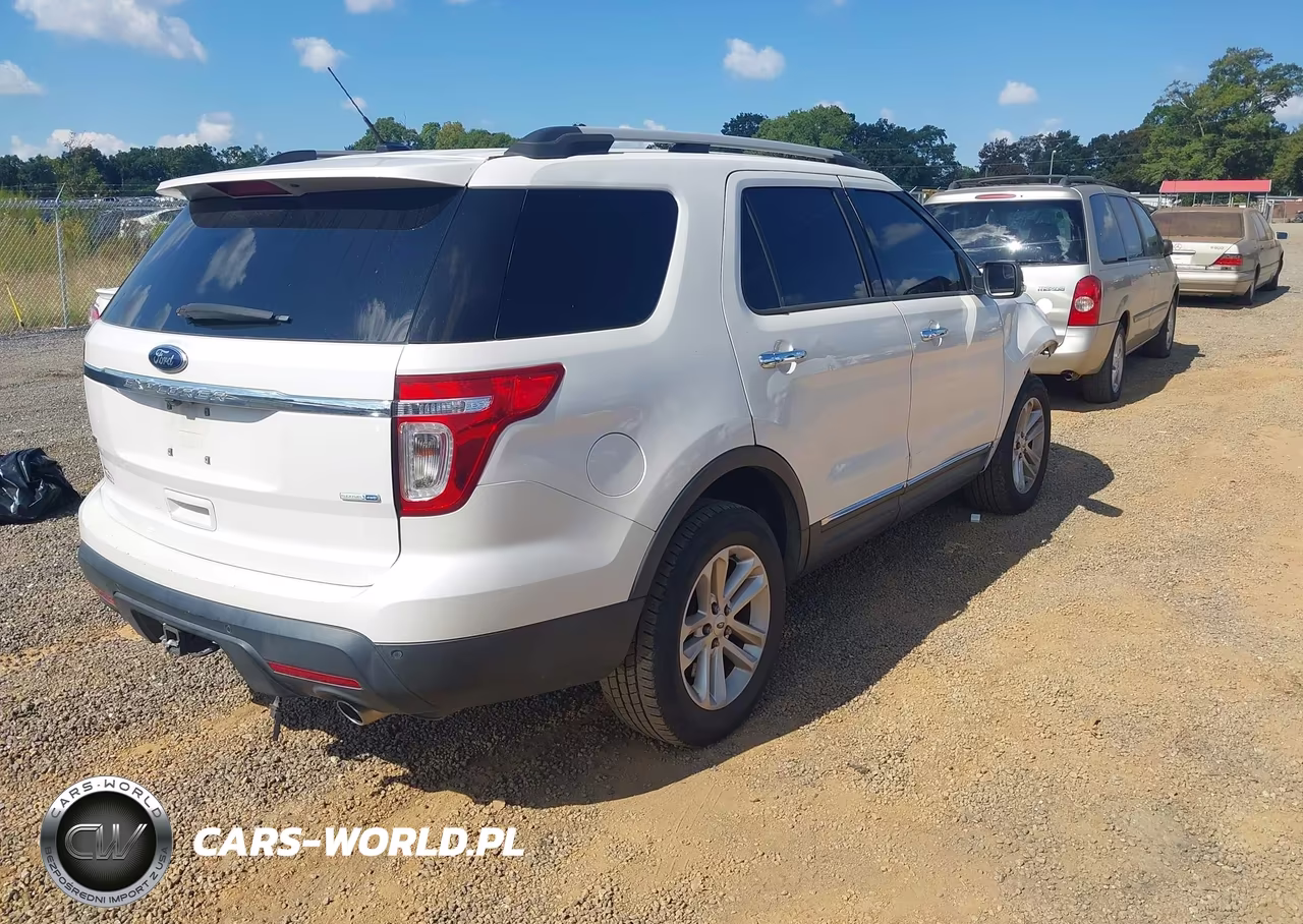 2014 Ford Explorer Xlt VIN:1FM5K8D89EGB25085 - 4