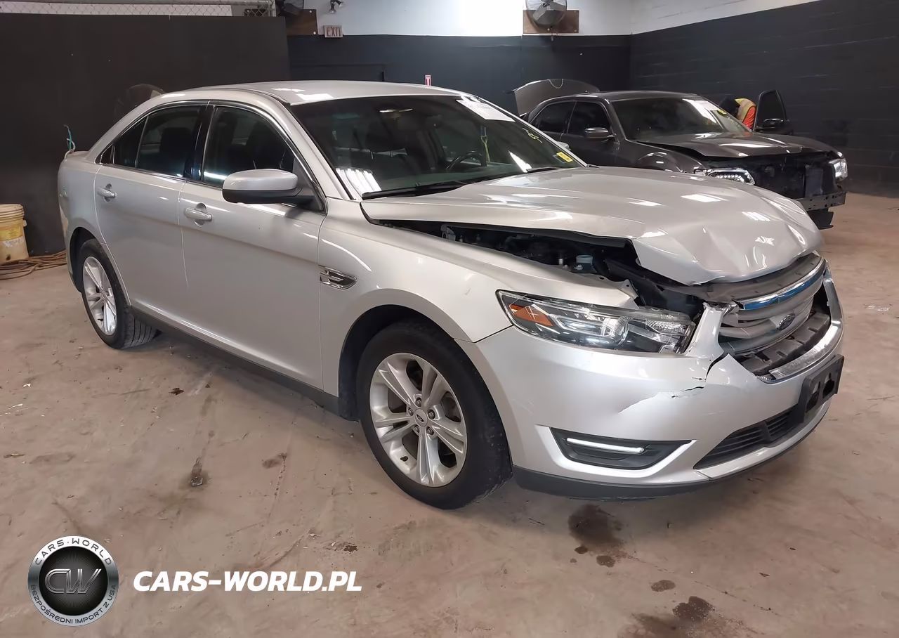 2016 Ford Taurus Sel