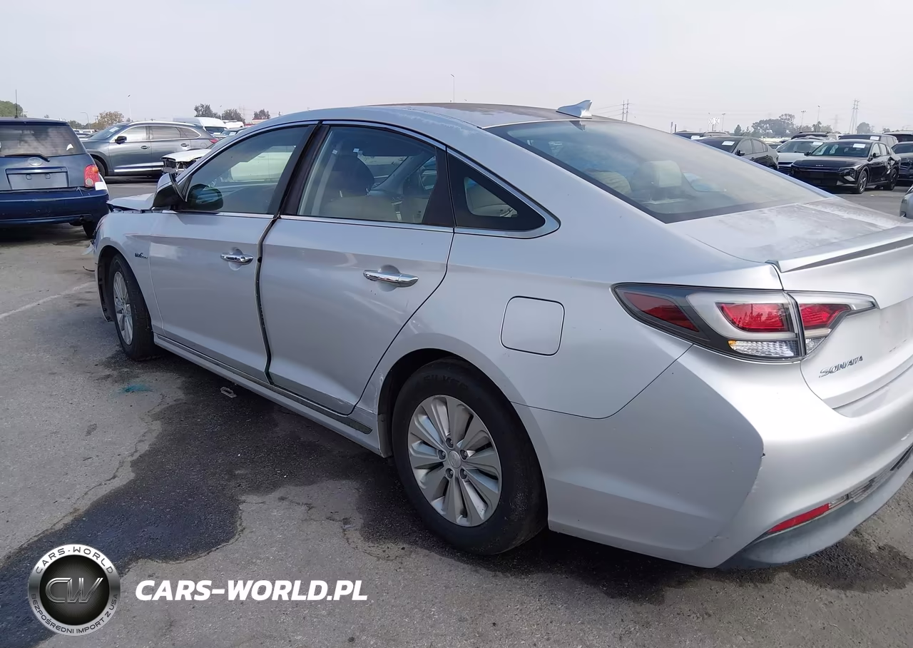 2016 Hyundai Sonata Hybrid Se VIN:KMHE24L17GA010987 - 3