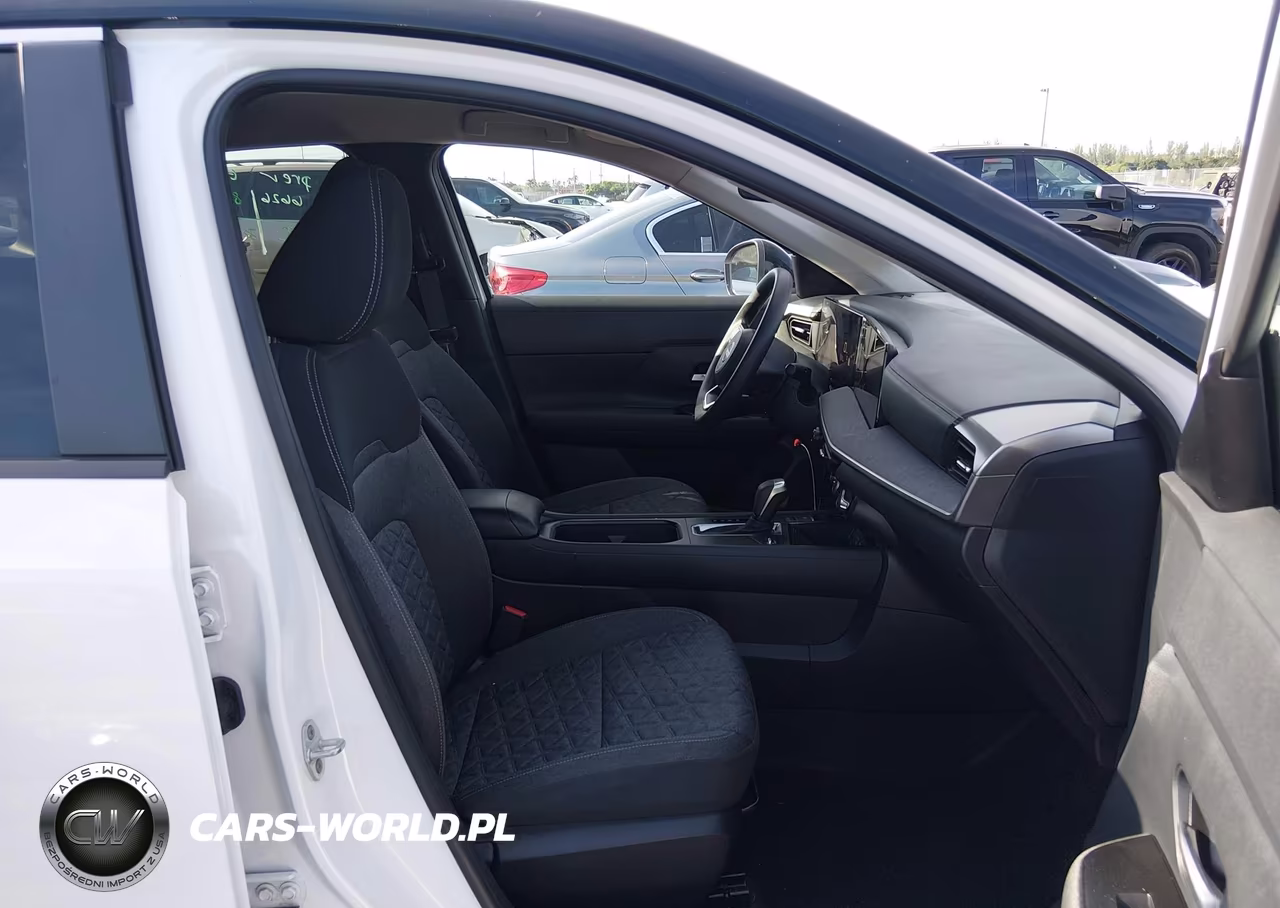2025 Nissan Kicks Sv Fwd VIN:3N8AP6CA0SL387313 - 5